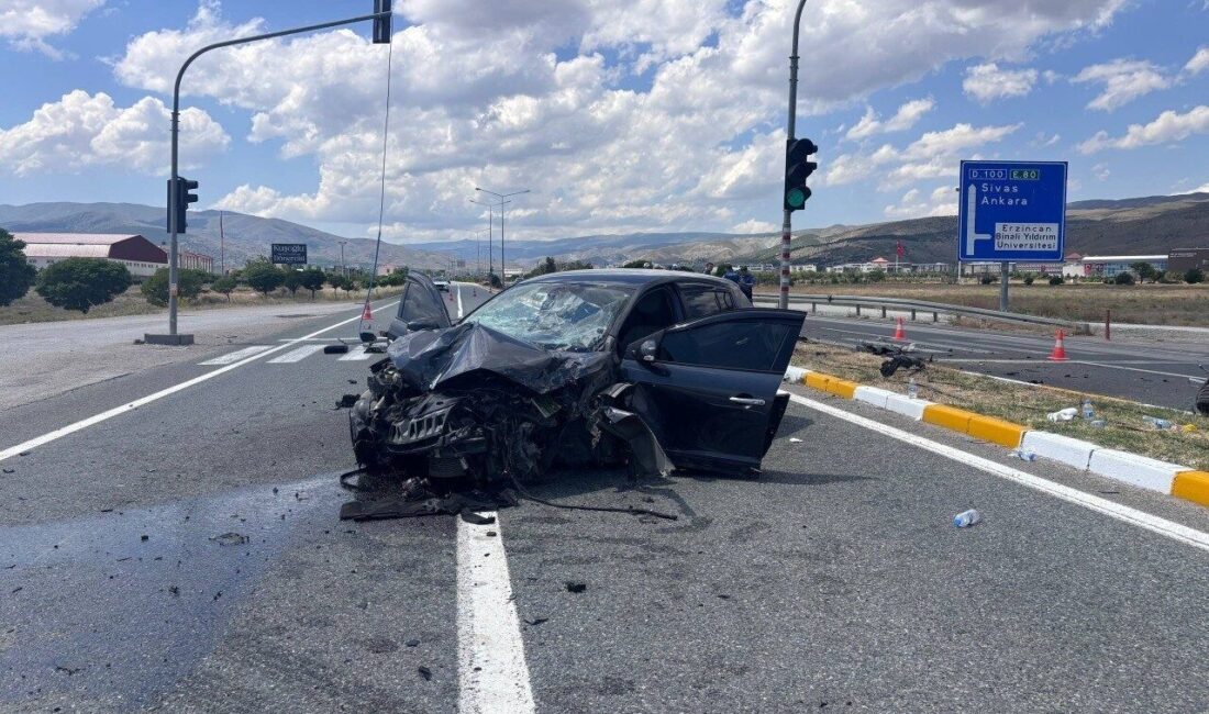 Erzincan ilinde meydana gelen trafik kazasında, bir aracın kontrolden çıkarak