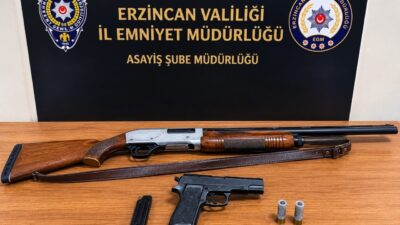 Erzincan’da polis ekipleri tarafından gerçekleştirilen operasyonda ruhsatsız tabanca ve tüfek