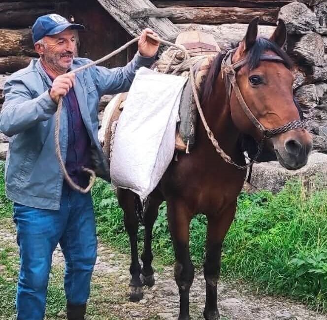 Erzurum’un İspir ilçesinde psikiyatrik tedavi gören 55 yaşındaki bir adam,