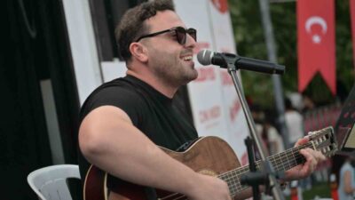 Muhsin Yazıcıoğlu Parkı’nda Esenyurt Belediyesi tarafından düzenlenen Açık Hava Yaz