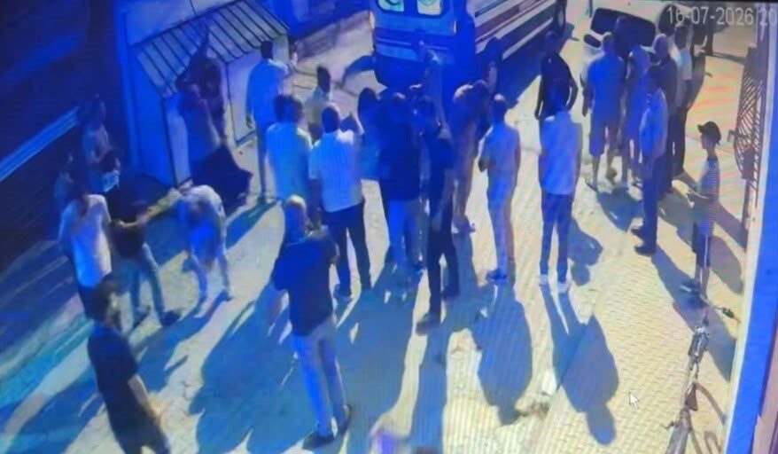 Eskişehir’in Odunpazarı ilçesinde meydana gelen olayda, 2 polis memuru ile