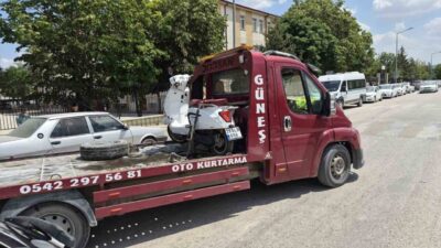 Eskişehir’de bir motosiklet sürücüsü, hatalı bir U dönüşü yapan hafif