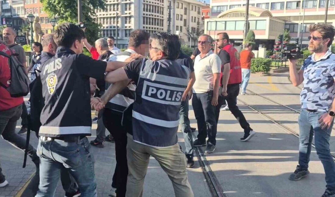 Eskişehir’de NATO karşıtı bir grup ile polis ekipleri arasında çıkan