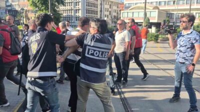 Eskişehir’de NATO karşıtı bir grup ile polis ekipleri arasında çıkan
