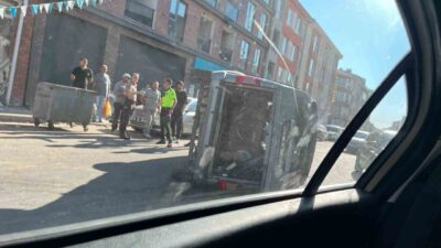 Eskişehir’de meydana gelen trafik kazasında, hafif ticari aracın başka bir