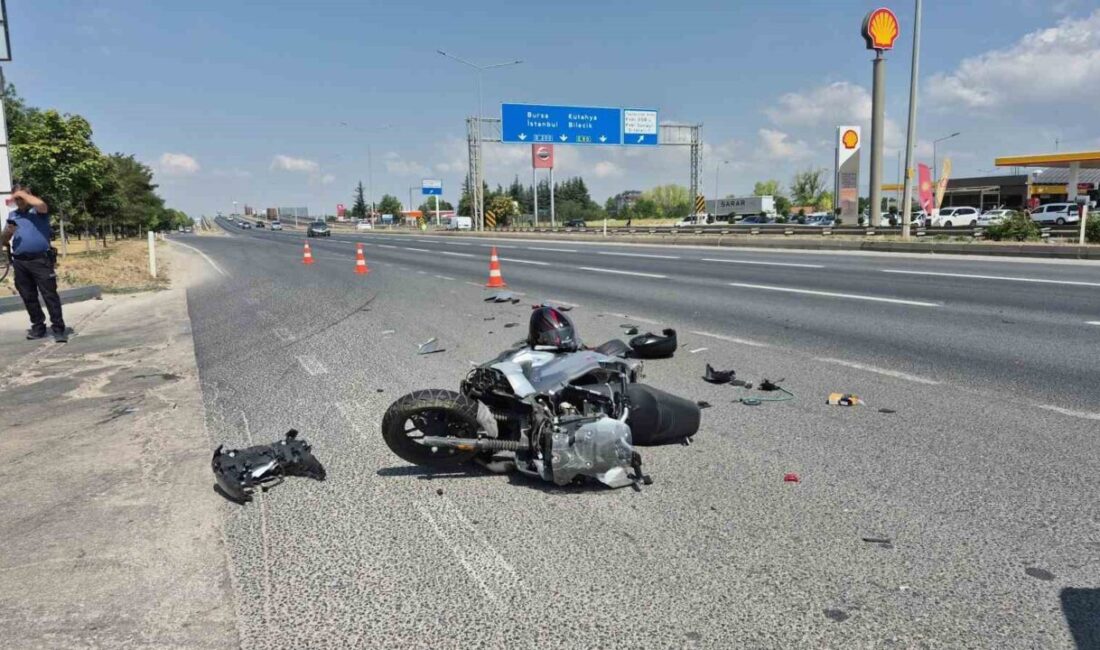 Eskişehir’in çevre yolu üzerinde meydana gelen bir trafik kazasında motosiklet