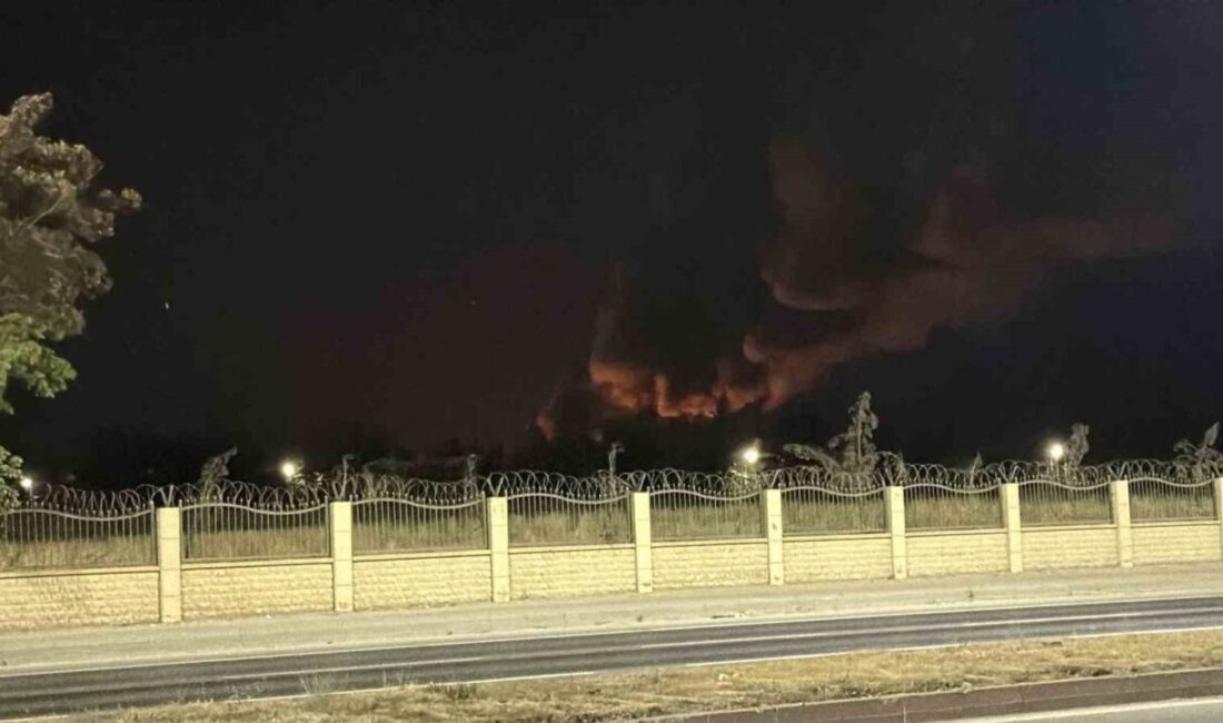Eskişehir’deki TEI fabrikasının yıkama bölümünde meydana gelen yangına itfaiye müdahale