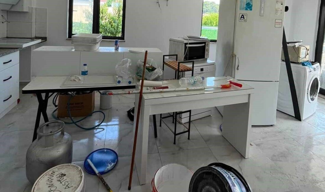 Kemer Belediyesi Fen İşleri Müdürlüğü ekipleri, Kuzdere Mahallesi’nde meydana gelen