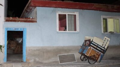 Eskişehir’de, 2 gün boyunca haber alınamayan ve evinden kötü koku