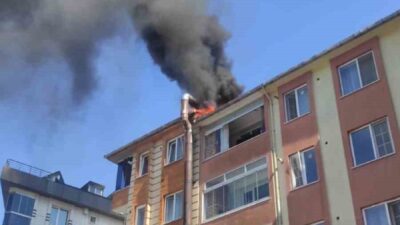 İstanbul’un Eyüpsultan ilçesinde bulunan dört katlı bir binanın giriş katında