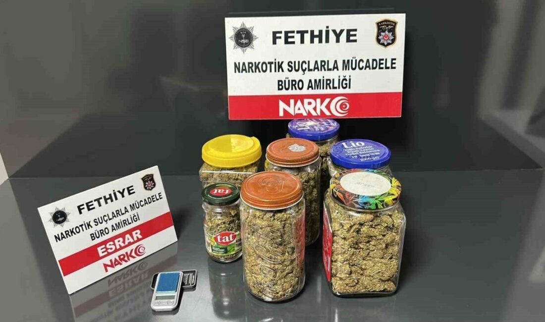 Muğla’nın Fethiye ilçesinde gerçekleştirilen operasyonlarda, 1 kilogram 195 gram kubar