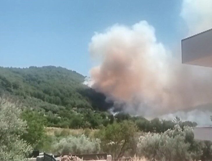 Muğla’nın Fethiye ilçesinde devam eden yangın söndürme çalışmalarıyla ilgili güncel