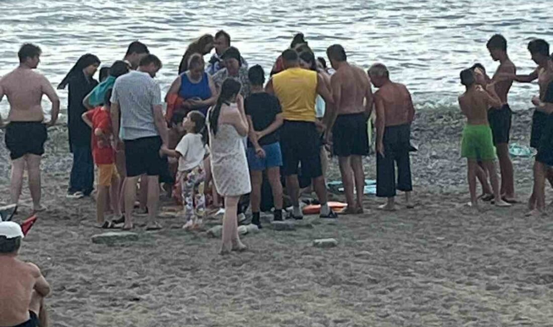 Filyos beldesinde denize giren bir şahıs, ayağına kramp girmesi sonucu