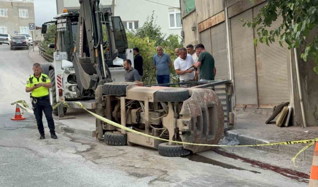 Samsun’da yaşanan bir kaza sonucunda forklift rampa aşağı inerken devrildi