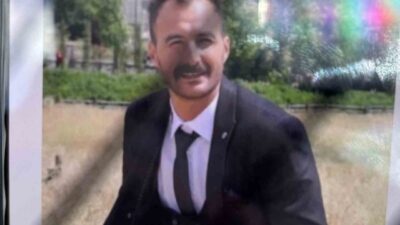 Ankara’nın Keçiören ilçesinde, Ankara Büyükşehir Belediyesi’ne ait bir hafriyat kamyonu,