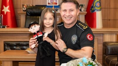 Bilecik’te bir gazi kızına Yunus Polisi bebek hediye edildi. Bilecik