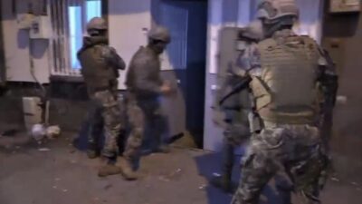 Gaziantep merkezli 45 ilde düzenlenen eş zamanlı operasyonlarda, “yasa dışı