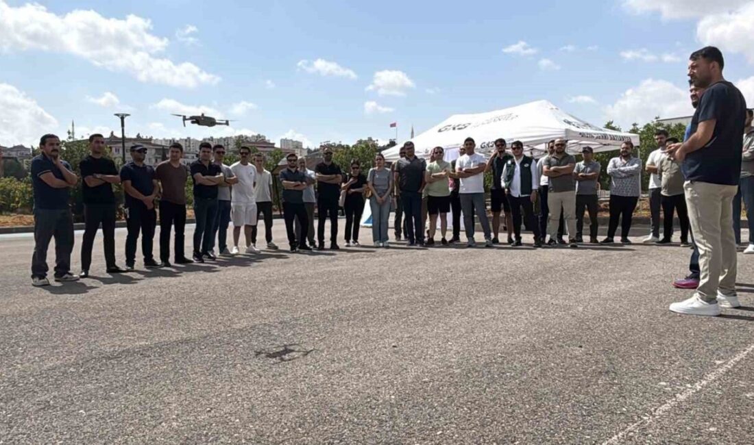 Gaziantep’te, Cumhurbaşkanlığı İletişim Başkanlığı koordinesinde gerçekleştirilen “Drone Destekli Habercilik ve