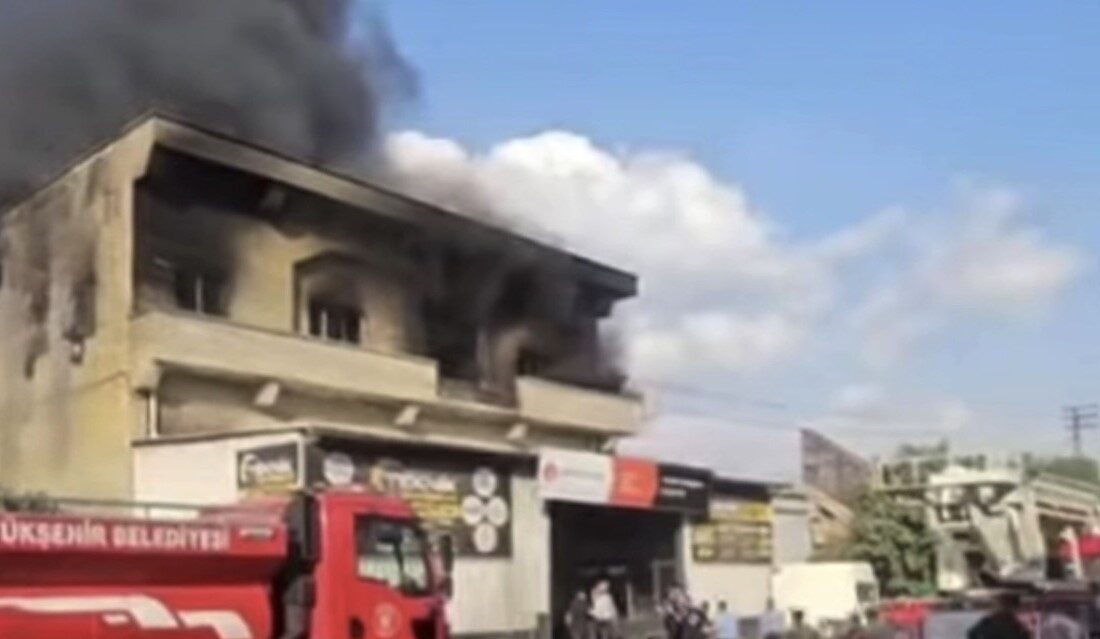 Gaziantep’te bulunan bir iş yerinde çıkan yangın, itfaiye ekipleri tarafından