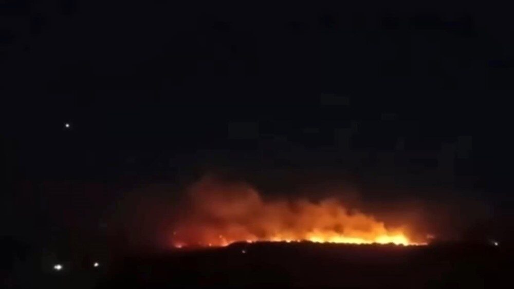 Gaziantep’in Şehitkamil ilçesi kırsalında meydana gelen orman yangını, ekiplerin hava