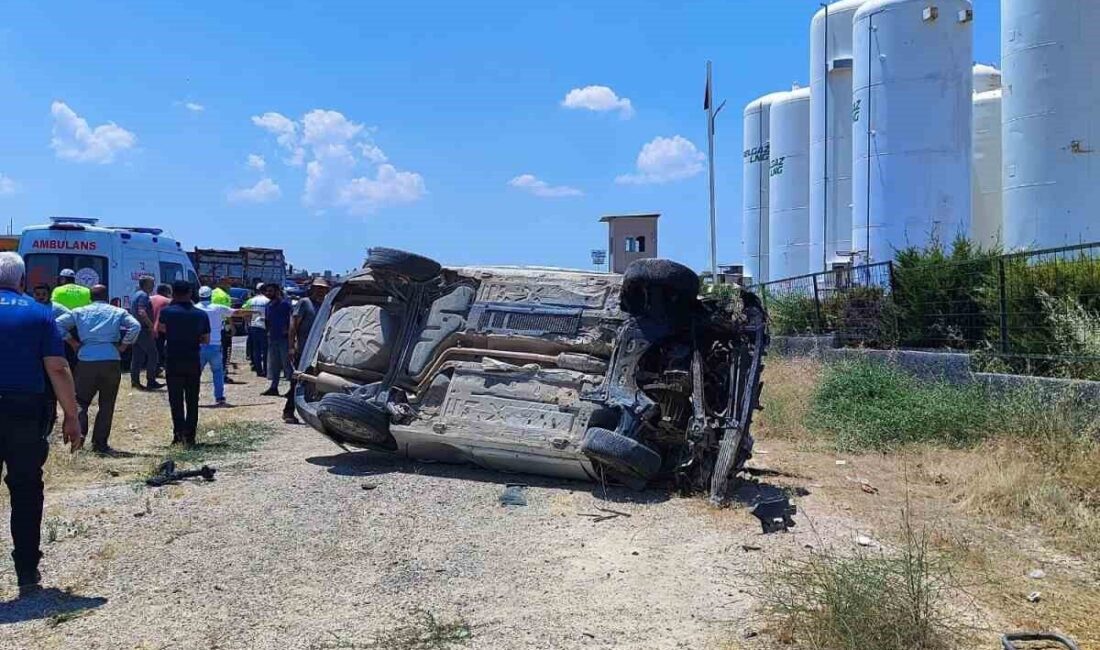 Gaziantep’te bir aracın sürücüsünün kontrolünü kaybetmesi sonucu araç takla attı