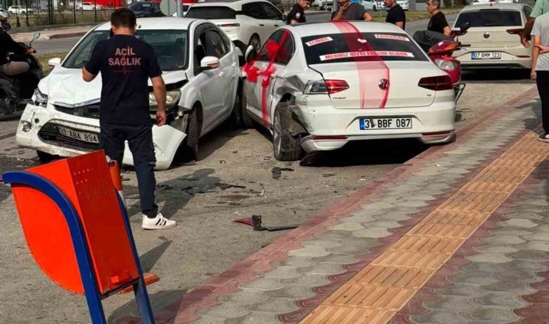 Hatay’ın İskenderun ilçesinde bugün bir gelin arabası ile bir otomobilin