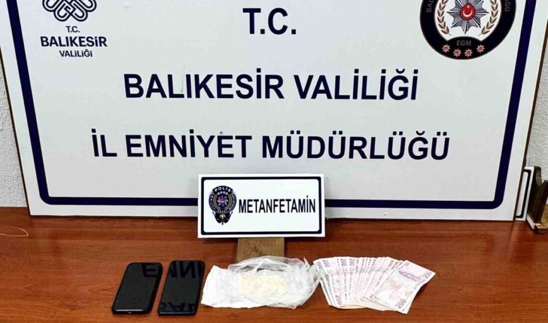 Balıkesir’in Gönen ilçesinde polis tarafından durdurulan bir araçta yapılan aramada