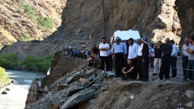 Şırnak’ın Beytüşşebap ilçesinde dün akşam saatlerinde Taşarası köyü yakınlarındaki Habur