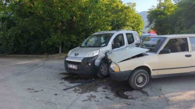 Seydişehir ilçesinde meydana gelen trafik kazasında 4 kişi yaralandı. Kaza,