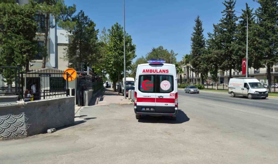 Adıyaman’da Hafif Ticari Araç Yaya Çarptı: Yaralı Var Adıyaman’da meydana