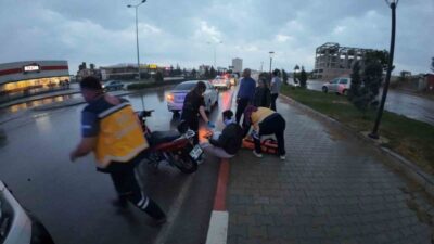 Karaman’da meydana gelen bir trafik kazasında, hafif ticari araç ile