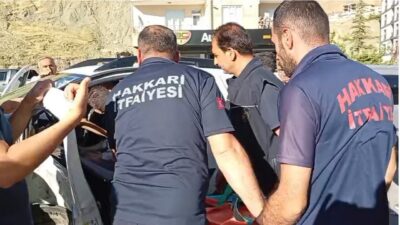 Hakkari-Van karayolunda meydana gelen trafik kazasında 1 kişi yaralandı. Kelikpınar