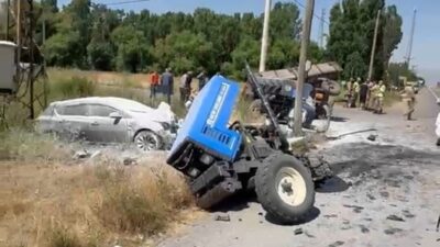 Muş-Bitlis kara yolunda meydana gelen trafik kazasında traktör ile otomobil