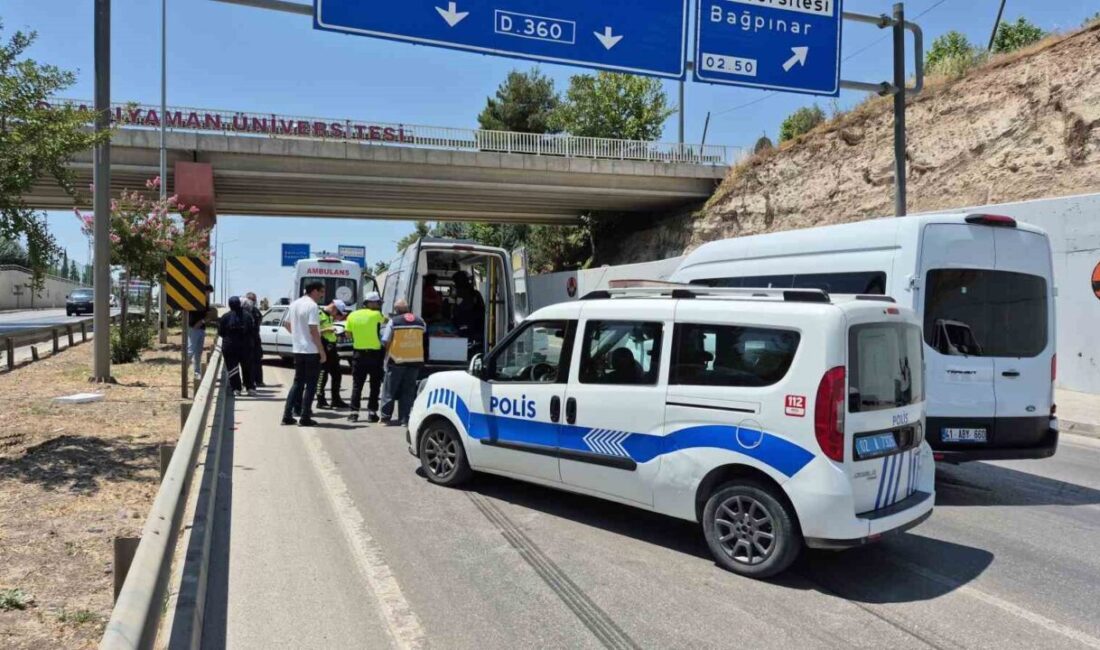 Adıyaman’da bir hasta transfer aracının, arızalanan bir otomobile çarpması sonucu