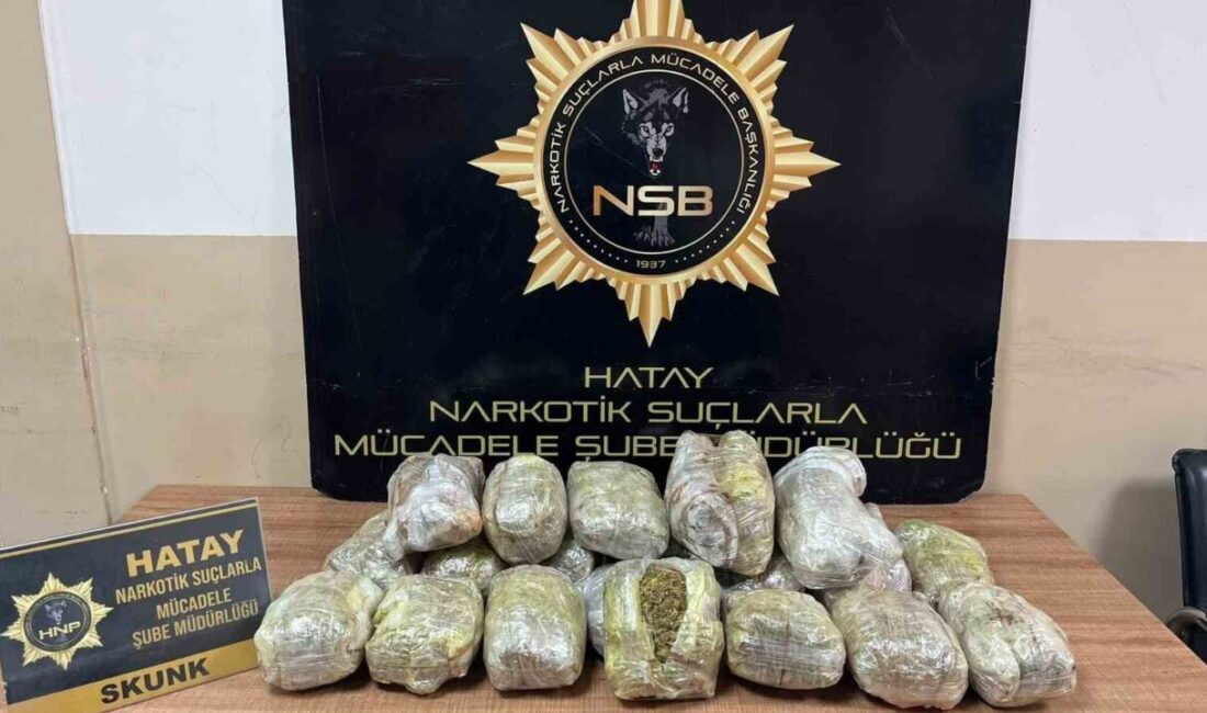 Hatay’da polis ekipleri tarafından gerçekleştirilen operasyonlarda 8 kilo 900 gram