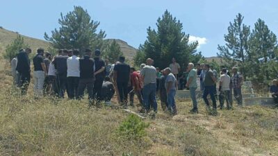 Darende ilçesinde doğa fotoğrafı çekmek için gittiği dağlık alanda hayatını