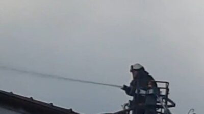 Sakarya’da, Aziziye Mahallesi Fatih Caddesi üzerinde bulunan iki katlı betonarme