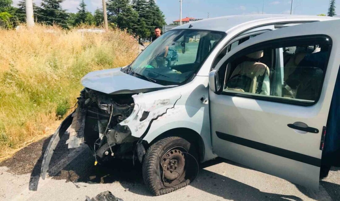 Afyonkarahisar’ın Bolvadin ilçesinde meydana gelen trafik kazasında 4 kişi yaralandı.
