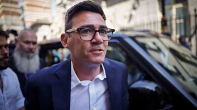 İngiltere’nin İşçi Partisi’nden 322 milletvekilinin desteğini alan Andy Burnham, genel