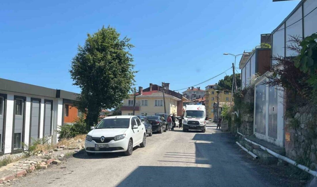 Kastamonu’nun İnebolu ilçesinde bir inşaat alanında çalışırken yaralanan bir işçi