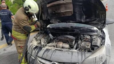 İskenderun ilçesine bağlı Denizciler Mahallesi’nde meydana gelen araç yangını, itfaiye