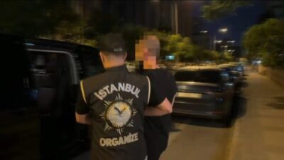 İstanbul’da organize suç örgütüne yönelik düzenlenen bir operasyonda, aralarında gümrük