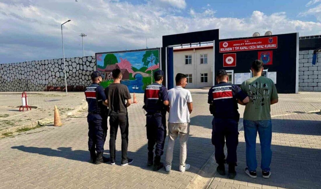 Afyonkarahisar’da son bir hafta içerisinde yapılan denetimlerde, farklı suçlardan aranan
