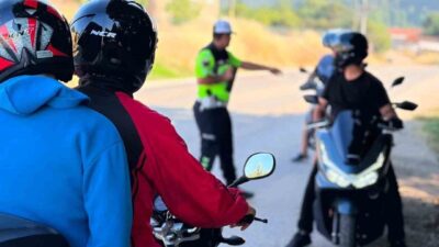 Bozüyük ilçesinde, Tavşanlı-Bozüyük İl Yolu Saraycık köyü mevkiinde 20 motosiklet