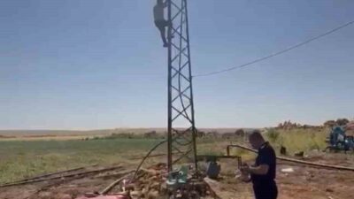 Şanlıurfa’nın Siverek ilçesine bağlı Canbolat Mahallesi’nde, kaçak bir trafo sökülürken