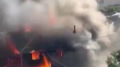 Kahramanmaraş’ta bulunan bir evde çıkan yangın, itfaiye ekiplerinin zamanında müdahalesi