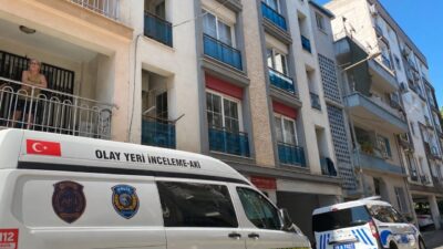 Aydın’ın Efeler ilçesinde, bulunduğu evin banyosunda arkadaşı tarafından hareketsiz halde
