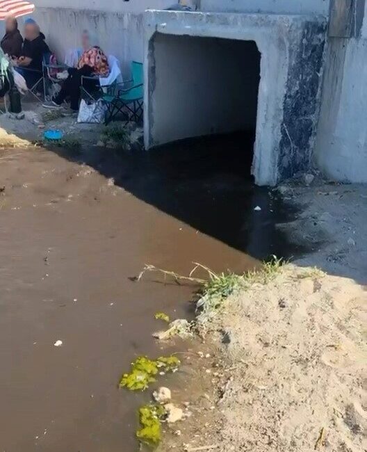 Mudanya ilçesinde denize kanalizasyon atıklarının boşaltıldığı görüntüler kaydedildi. Olay, sahil