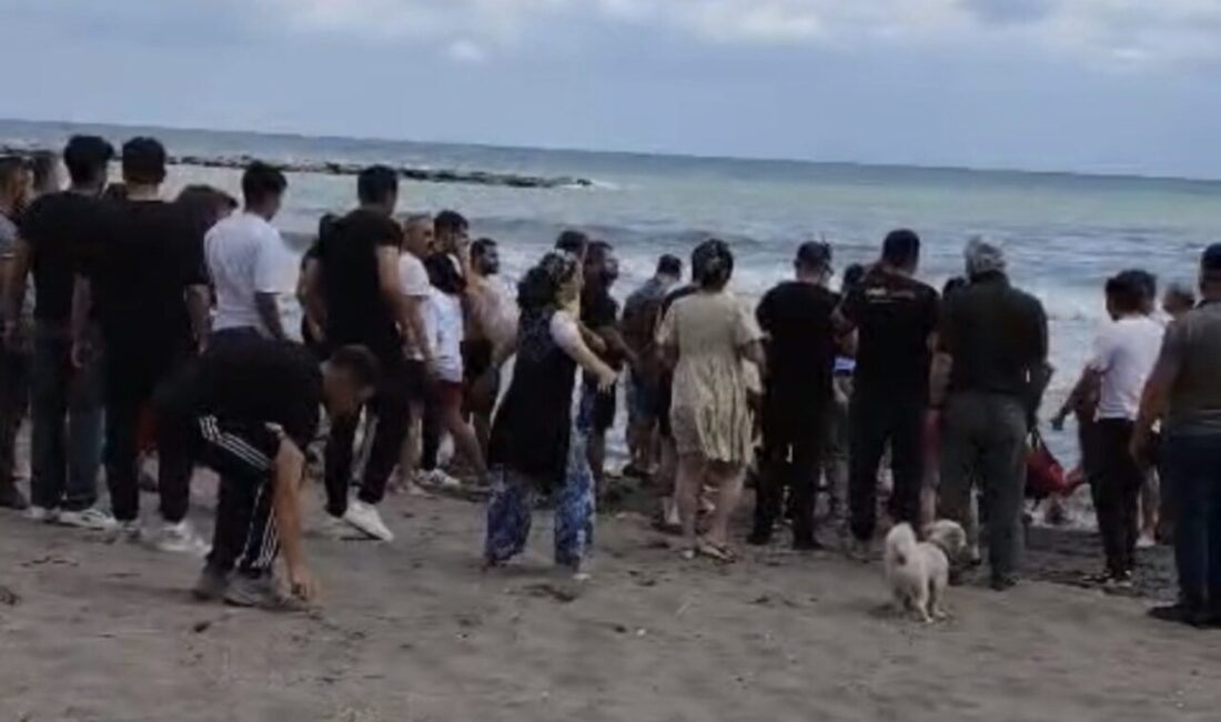 Atakum ilçesinde denize giren Suriye uyruklu bir akraba grubundan bir