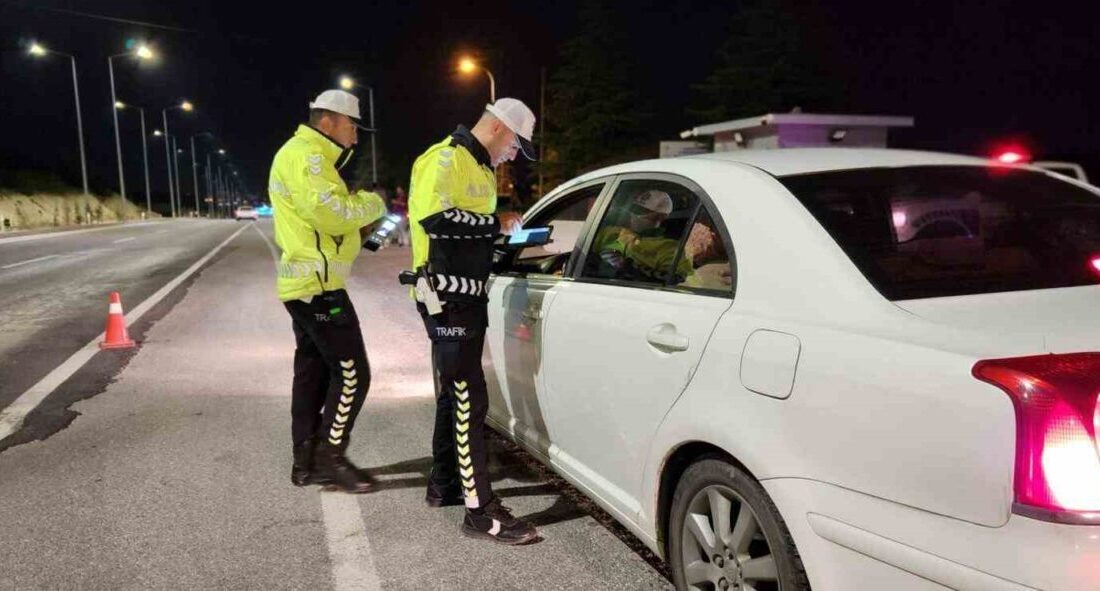 Karaman’da polis ekipleri son bir hafta içerisinde gerçekleştirdikleri denetimlerde uyuşturucu